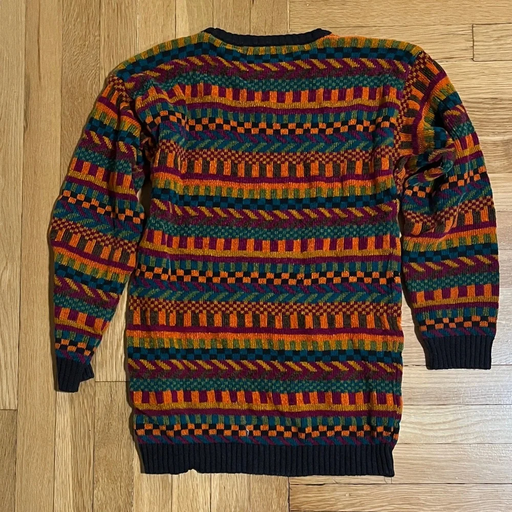 Colorful Patterned Sweater - Picture 7 of 8